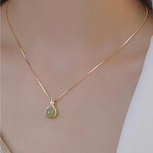 NWT! Water-drop Charm Necklace.